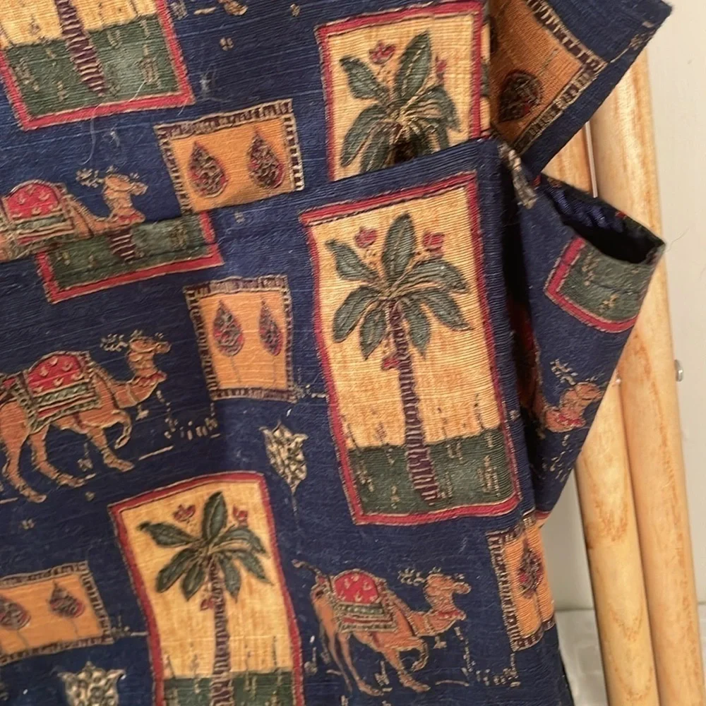Sewing Camel Ethnic Cloth Print Pocket Yarn Storage Wooden